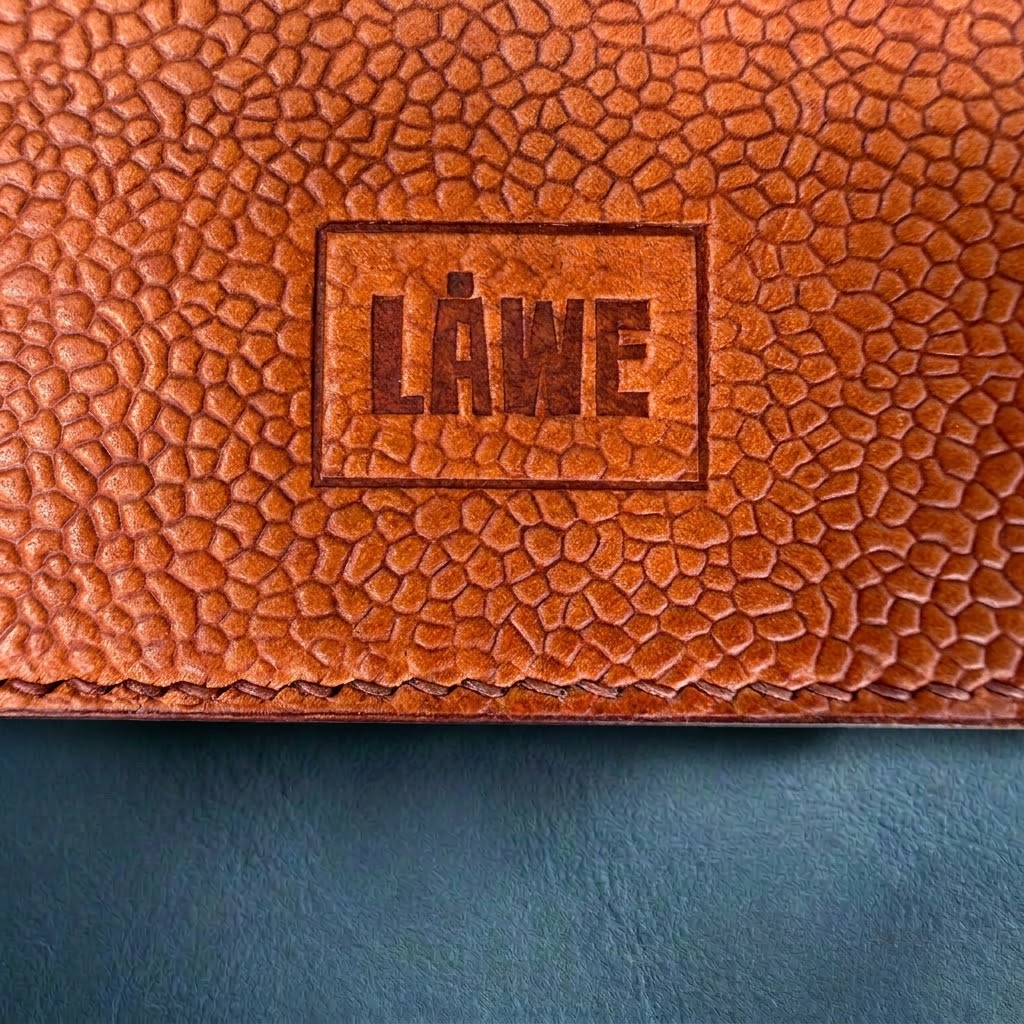 LÅWE Terrain — Zweifach faltbares Portemonnaie